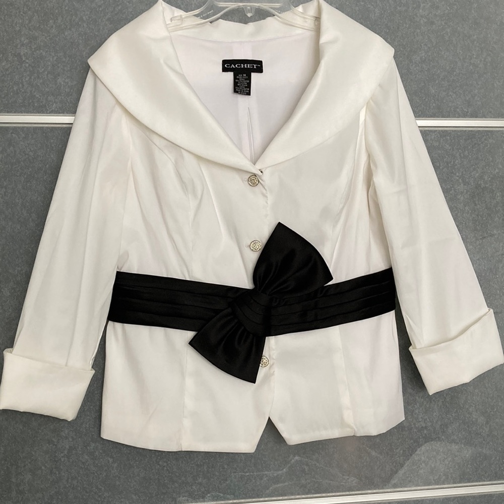 Cachet formal jacket, size 14, black tie